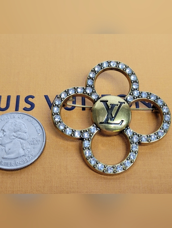 Jewelry - LV Le Fleur Blossom Crystal Brooch